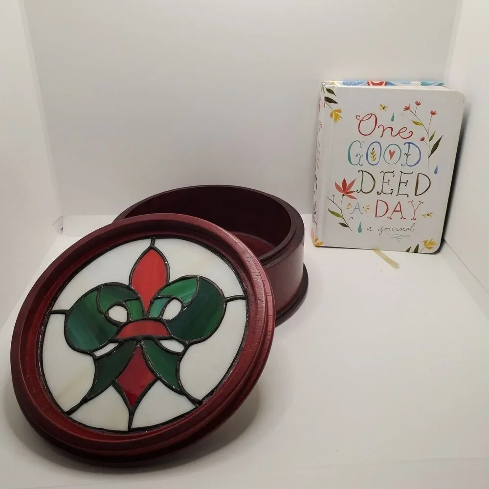Vintage Clarity Round Cherry Stained Stained Glass Trinket Jewerly Box 7.5 Inch